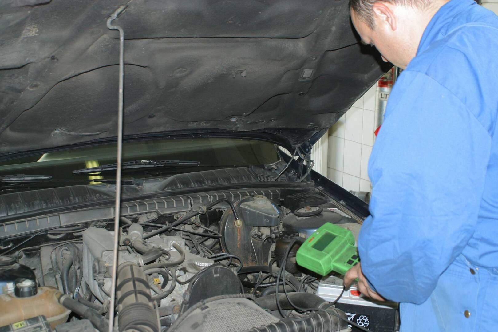 Serramonte Kia logo