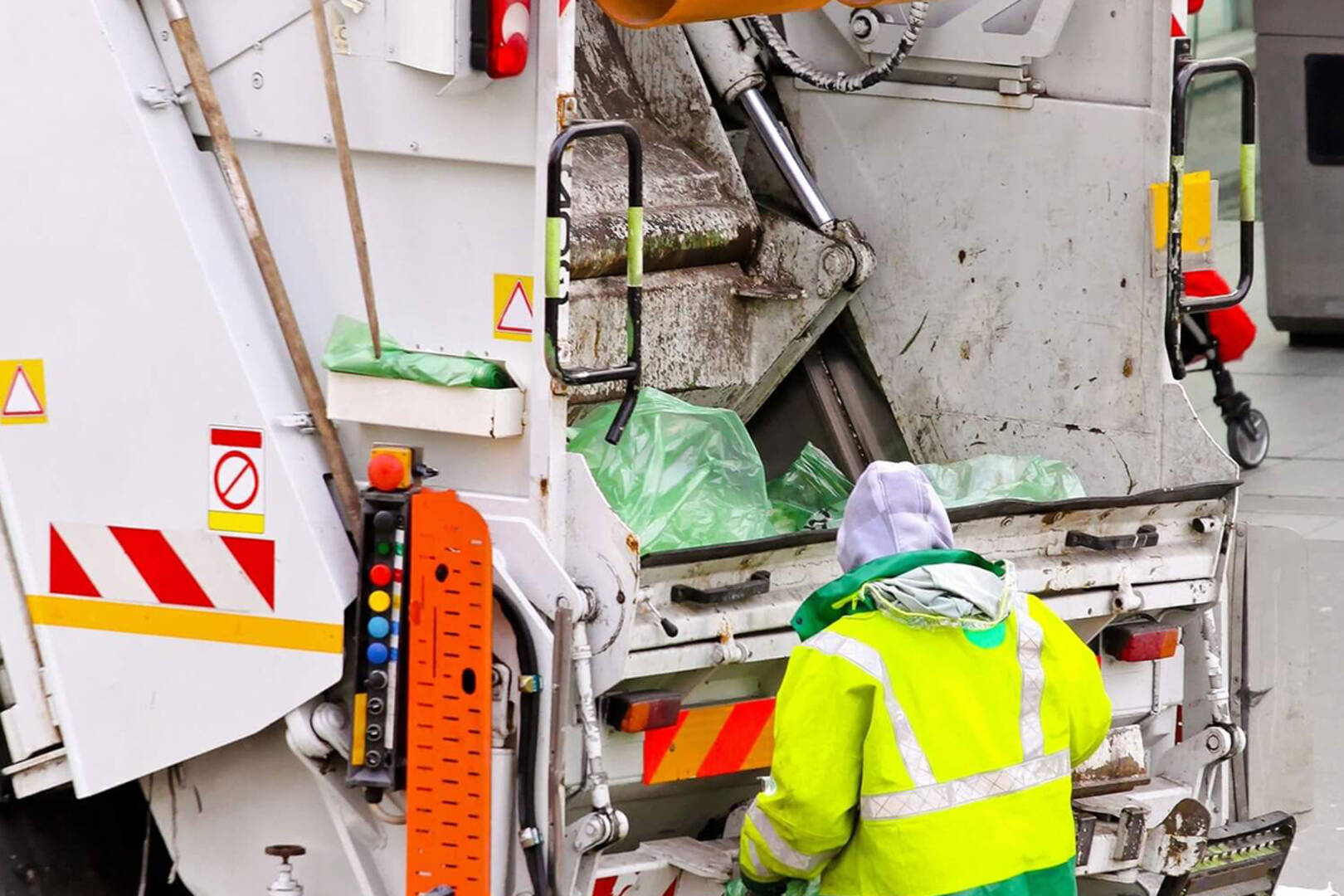 Ben's Skip Bins logo